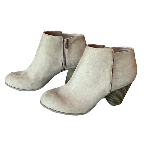 Old Navy Faux Suede Block Heel Booties - Picture 1 of 7